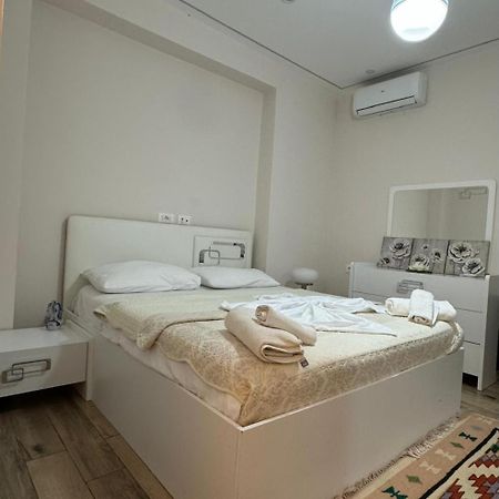 Ferienwohnung Urban Oasis 2 Tirana Exterior foto