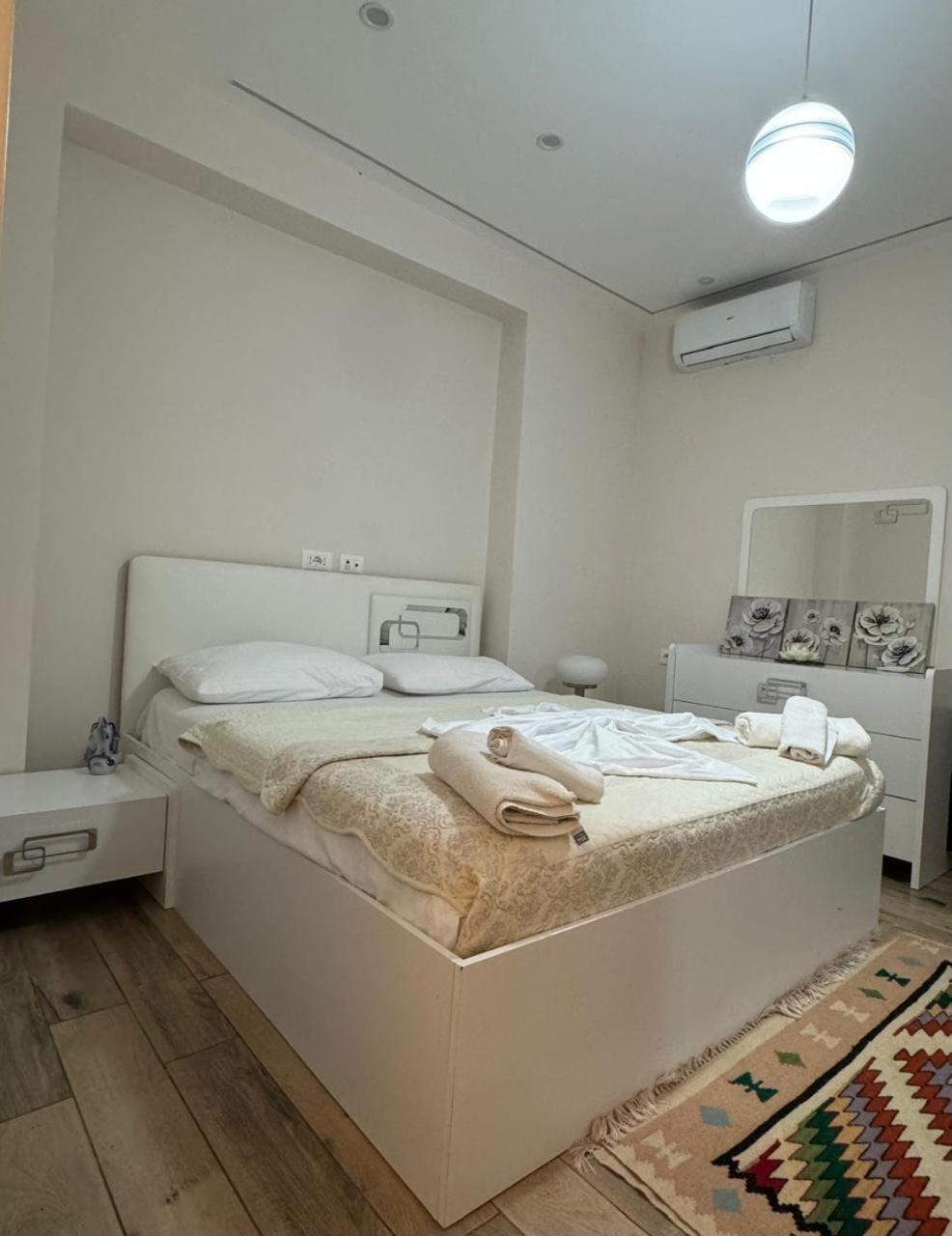 Ferienwohnung Urban Oasis 2 Tirana Exterior foto