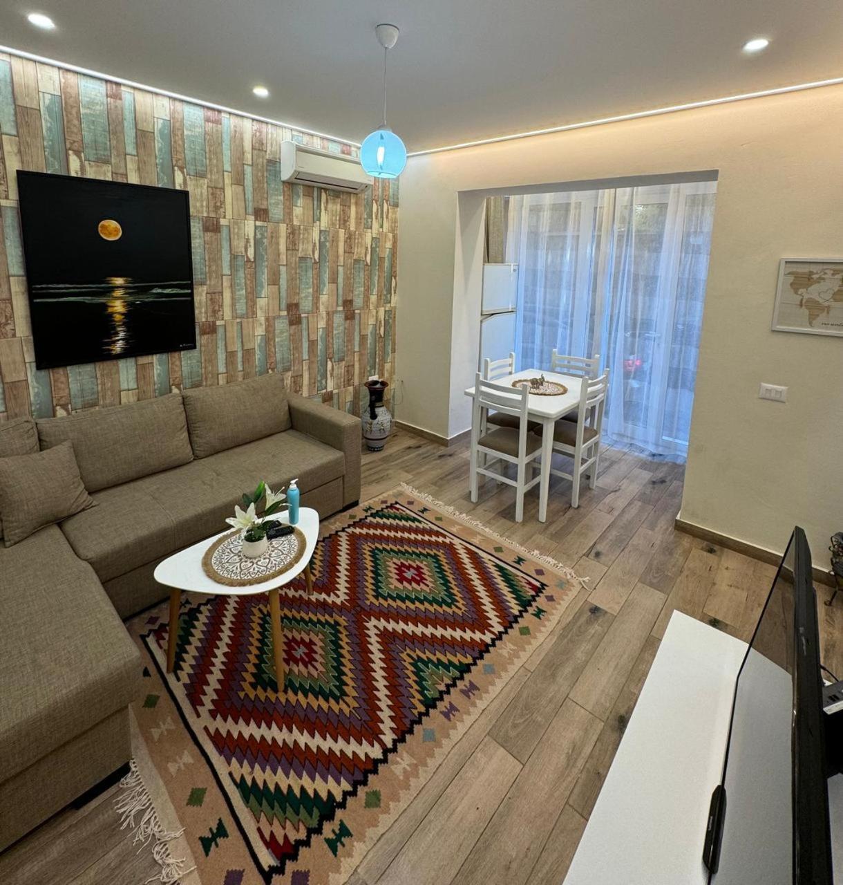 Ferienwohnung Urban Oasis 2 Tirana Exterior foto